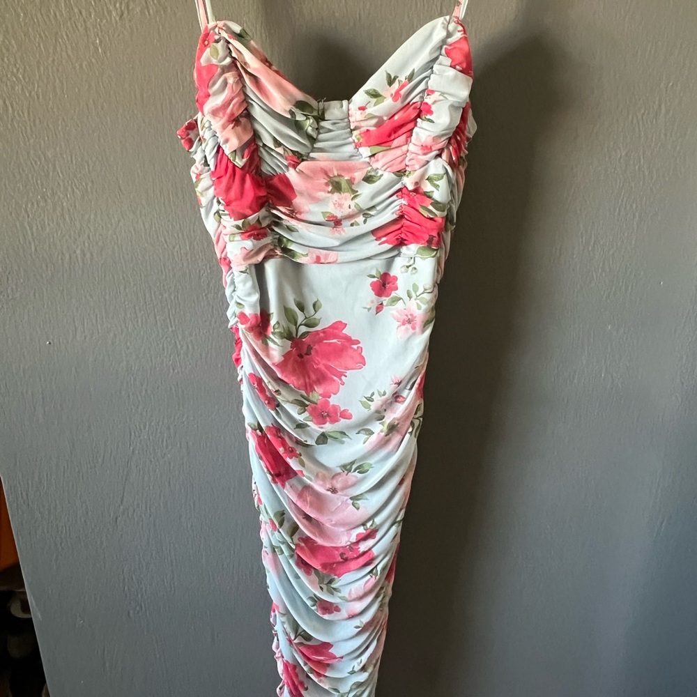 Lulu's Pink Floral Ruched Midi Dress